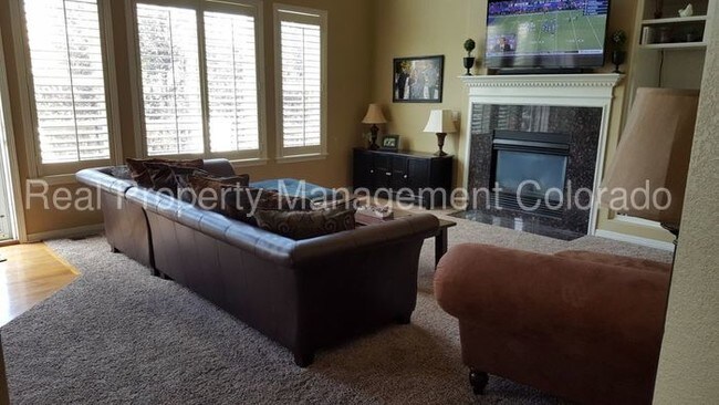 Building Photo - Immaculate Home in Heritage Hills!