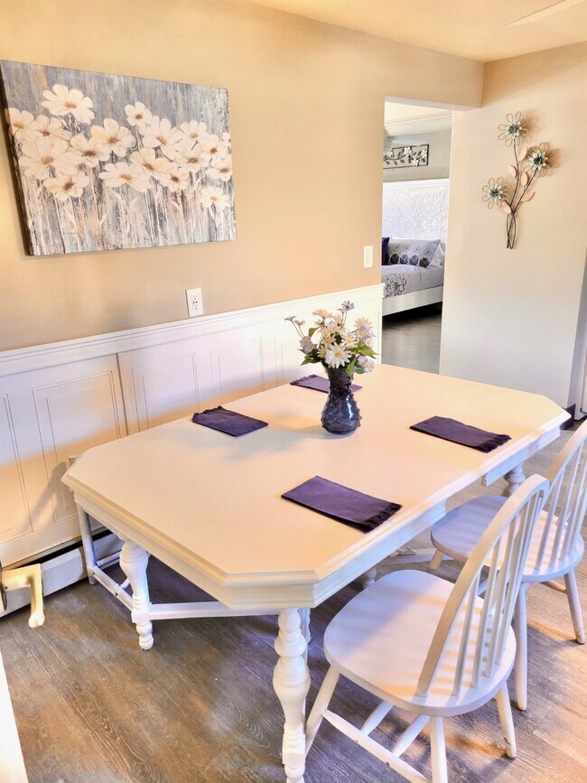 Foto del edificio - 405 S Railroad St