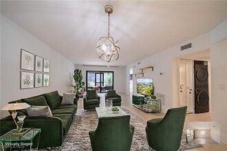Building Photo - 17456 Silver Fox Dr