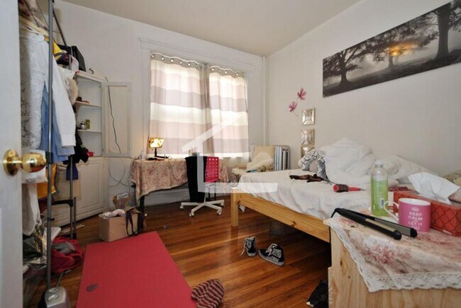 Foto del edificio - Sunny 2 bedroom