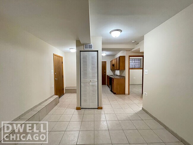 Foto del edificio - 6357 N Lakewood Ave