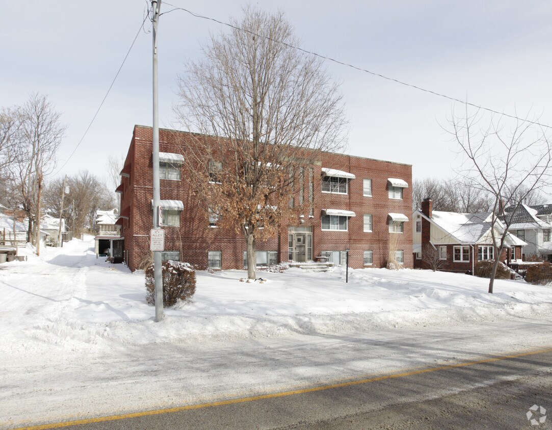 Building Photo - 3518 California St