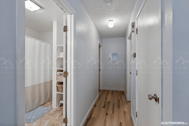 Building Photo - 12739-12739 Tanada Loop