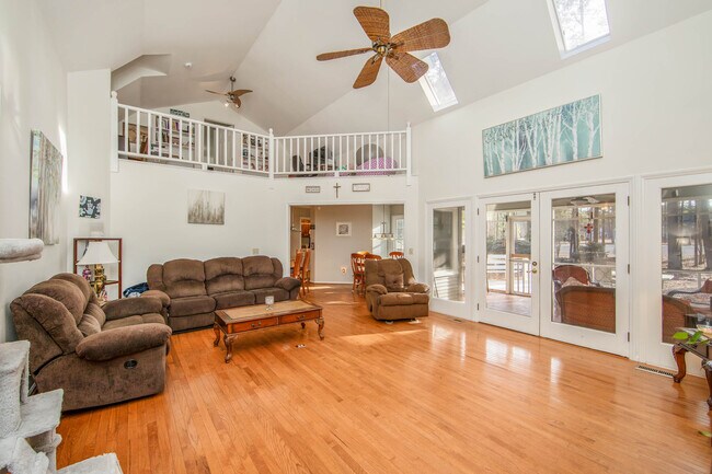Foto del edificio - 28900 Deercroft Dr