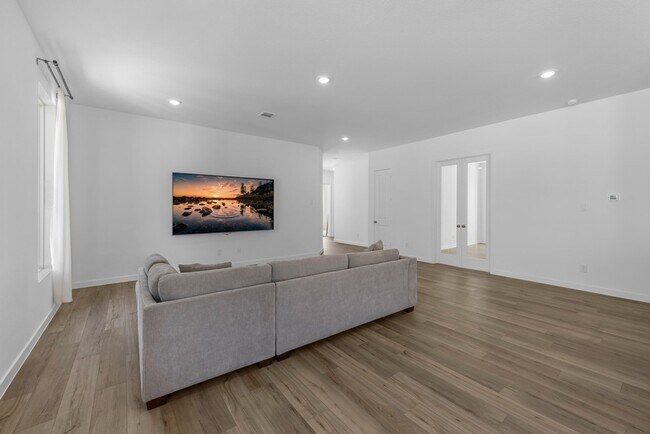 Foto del edificio - 2323 Hazel Berry St