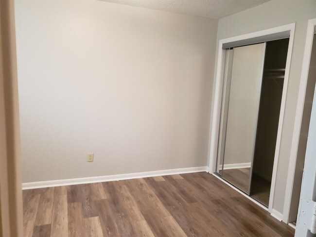 Foto del edificio - 1109 S Brookside Ave