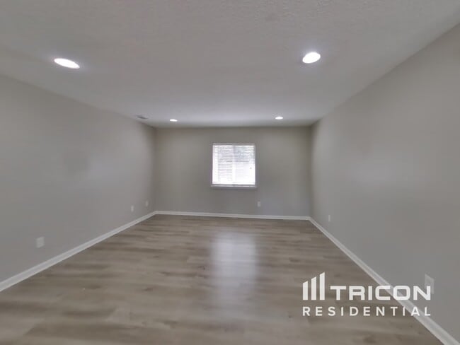 Building Photo - 12331 Cardinal Creek Dr