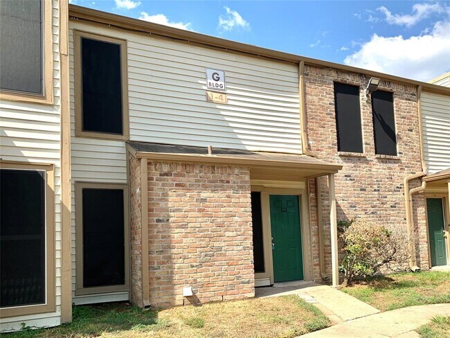 Foto del edificio - 2200 Cypress Landing Rd