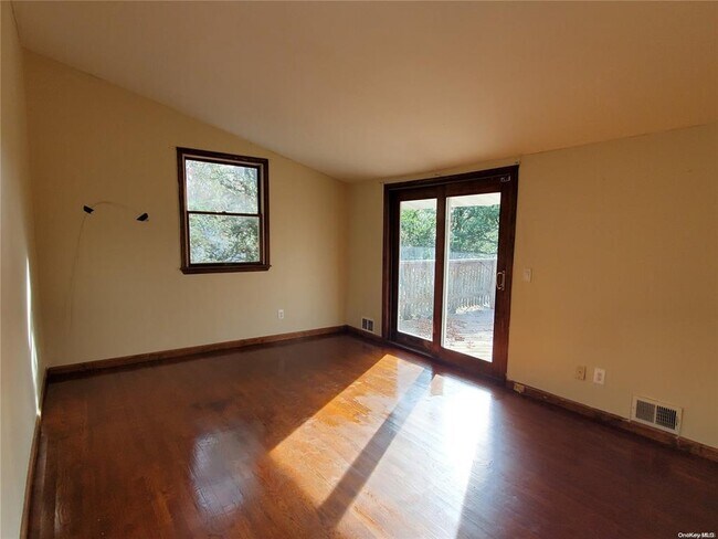 Foto del edificio - 28 Longhorn Ln