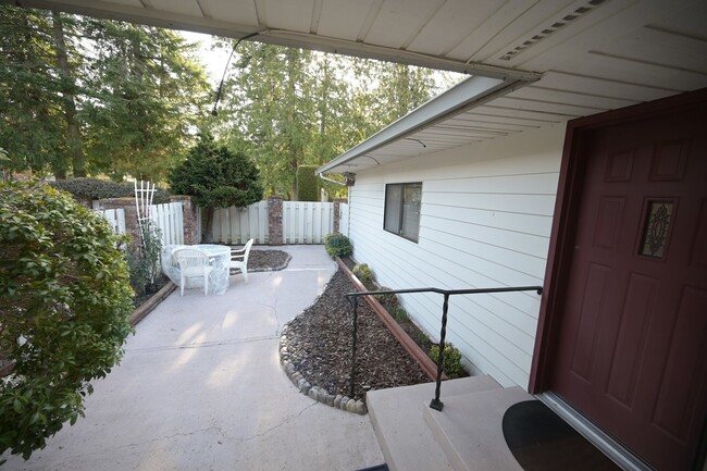 Foto del edificio - 2+ bed 2 bath condo in Sunland, Sequim