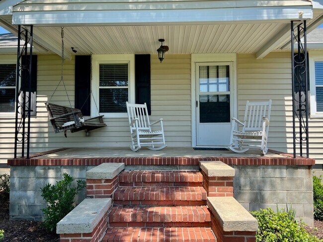 Foto del edificio - 1053 New Bridge Rd