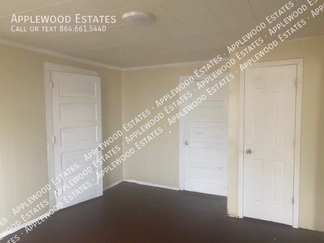 Foto del edificio - 547 Woodruff St