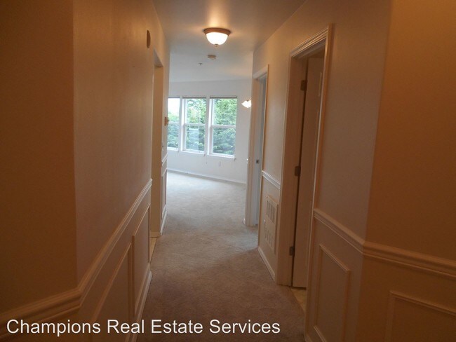 Foto del edificio - 19412 48th Ave W
