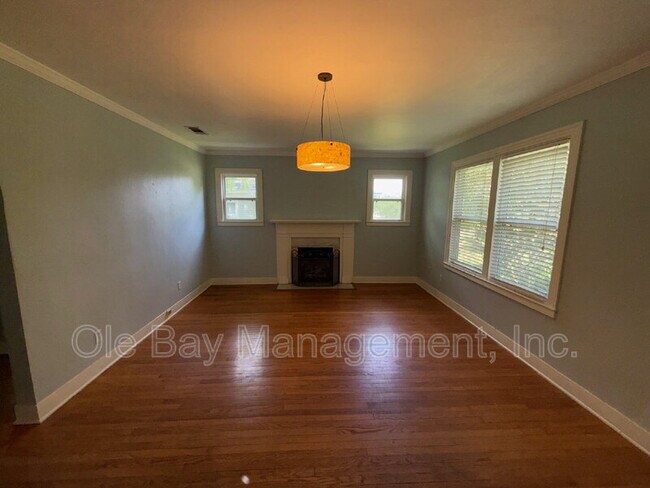 Foto del edificio - 305 Chidester Ave