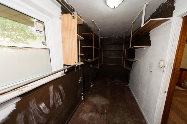 Building Photo - 185 Brady Dr