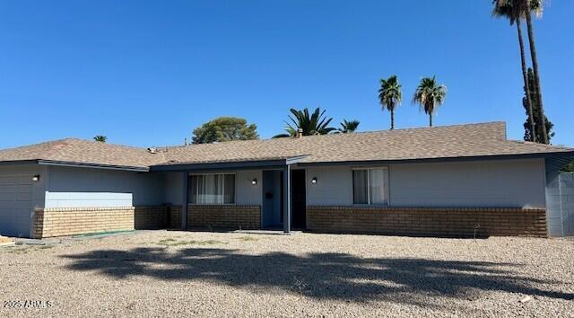 Primary Photo - 2815 E Laurel Ln