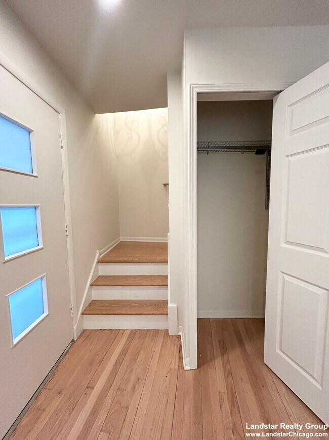 Foto del edificio - 1990 Sheridan Rd