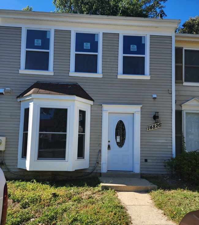 Building Photo - 14826 London Ln