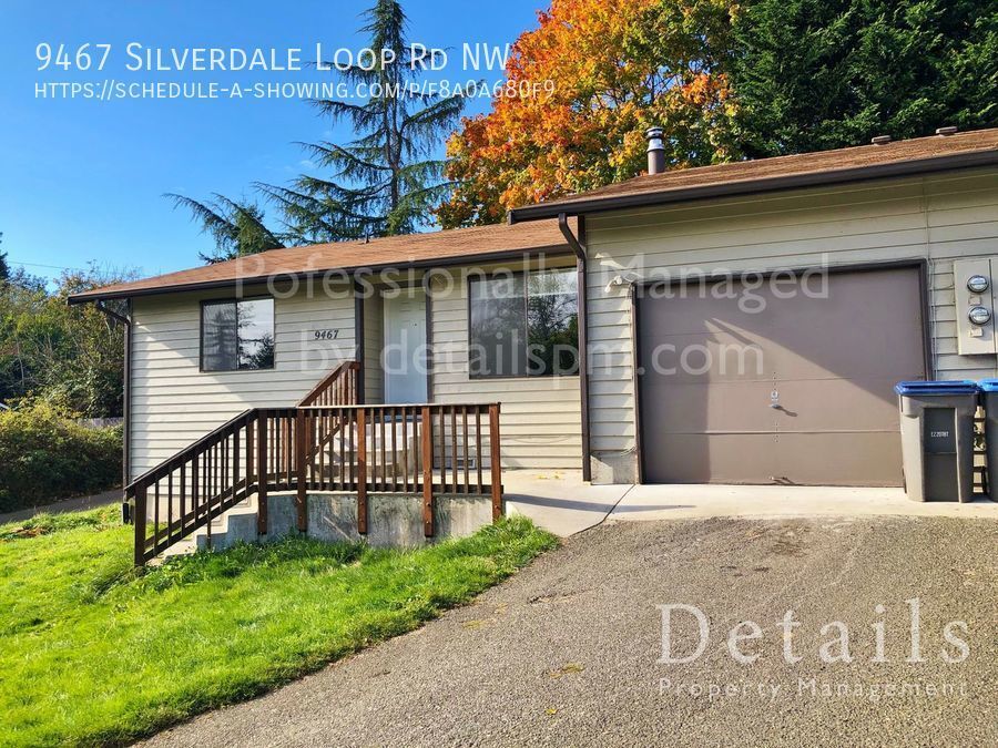 Foto principal - 2 BR Duplex in Quiet Silverdale Setting