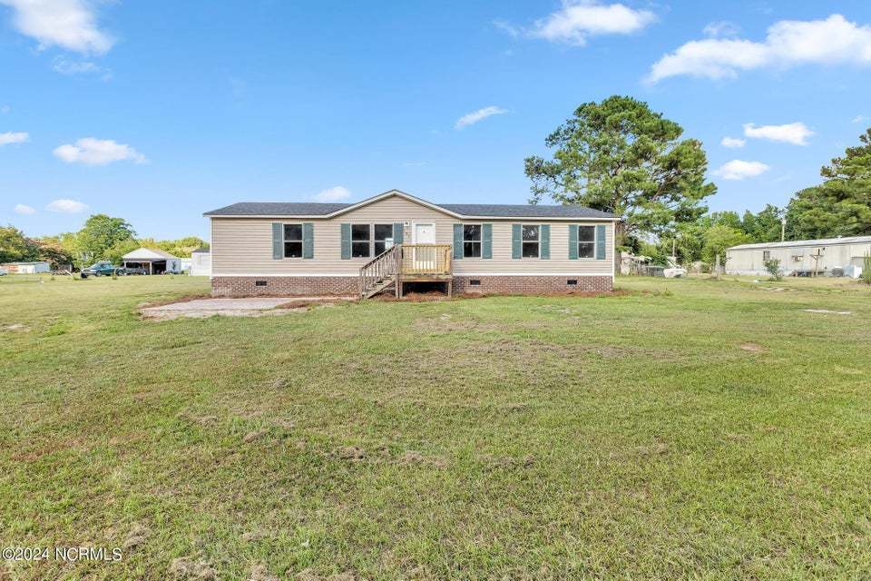 Primary Photo - 185 Paradise Ln