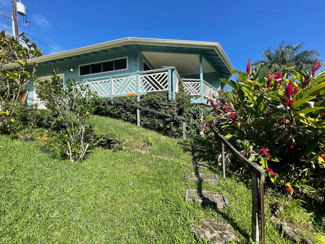 Primary Photo - 6065 Kolopua St