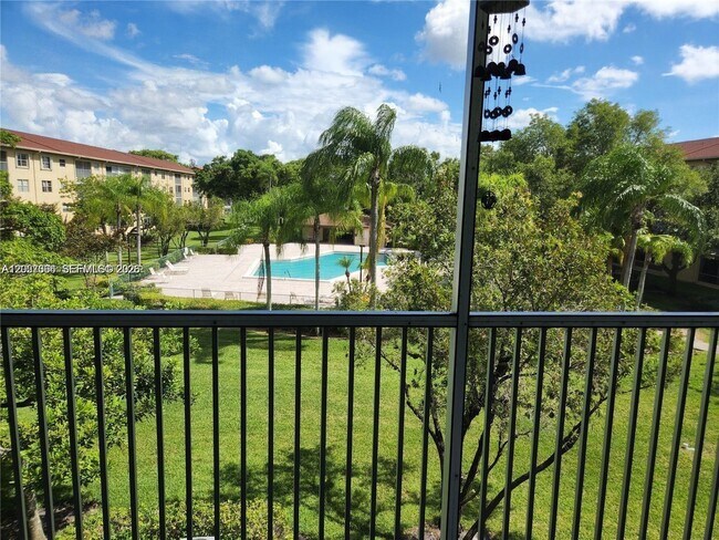 Foto del edificio - 12501 SW 14th St