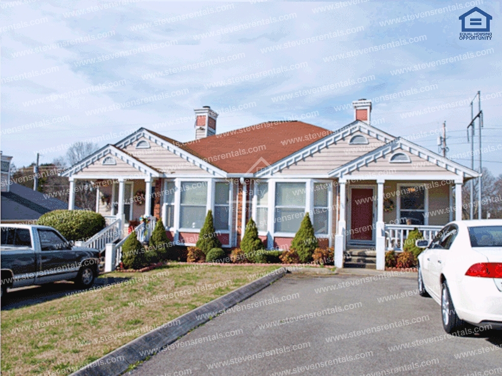 Foto principal - 106 Vinewood Rd
