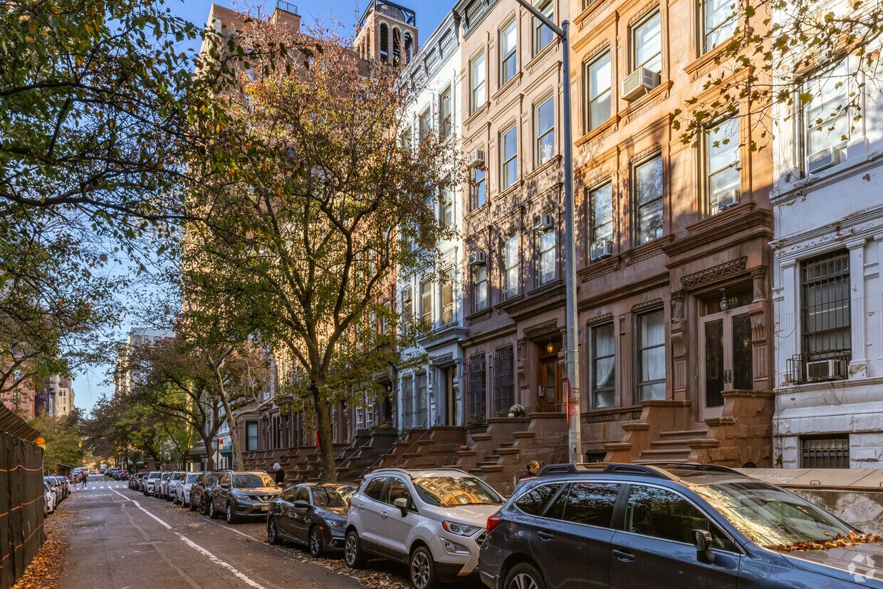 Primary Photo - Residential Co-Op Building
