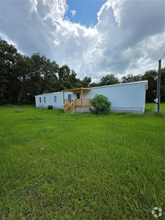 Building Photo - 39126 Darren Dr