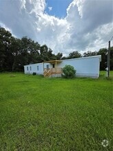 Building Photo - 39126 Darren Dr