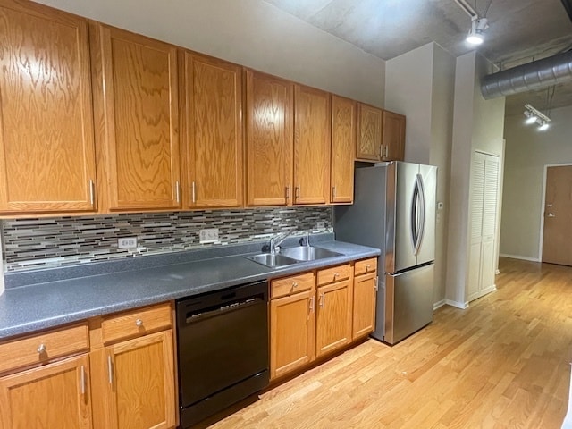 Building Photo - 1000 W Adams St