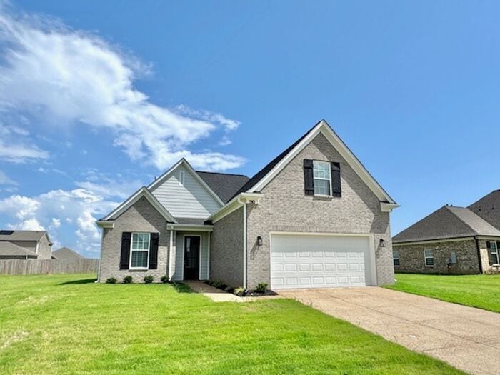 Primary Photo - Move In Special! Conditions Apply. Now Lea...