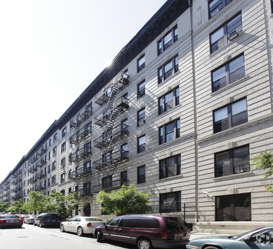 Primary Photo - 550 W 144th St