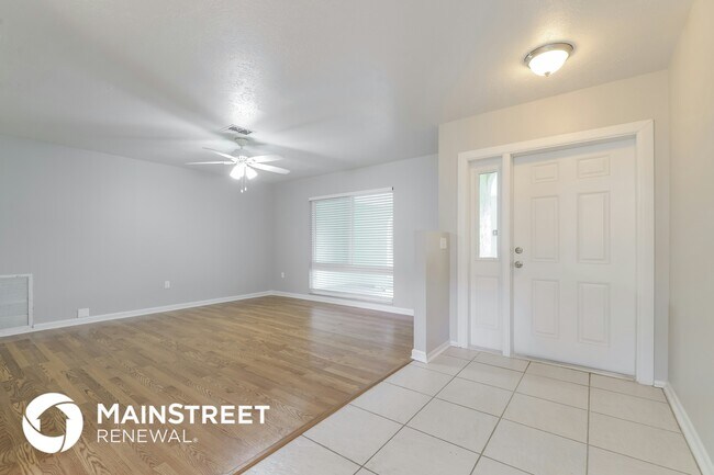Foto del edificio - 5724 Whistlewood Cir