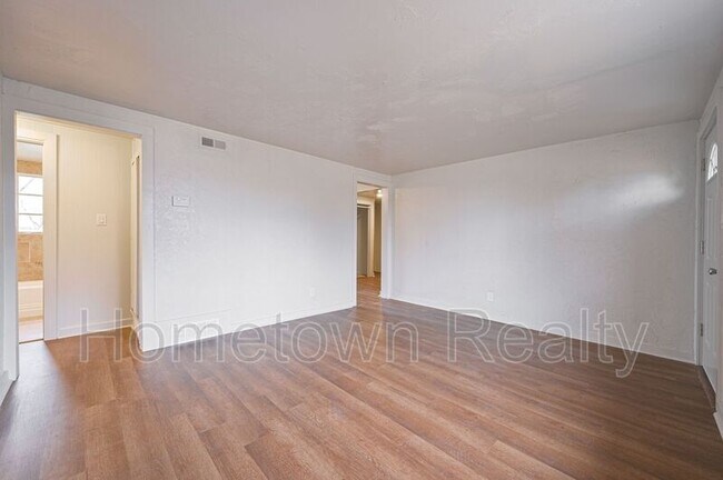 Foto del edificio - 3932 SE 22nd St