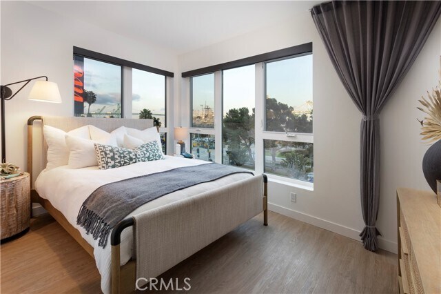 Foto del edificio - 511 S Harbor Blvd