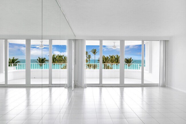 Foto del edificio - 550 S Ocean Blvd