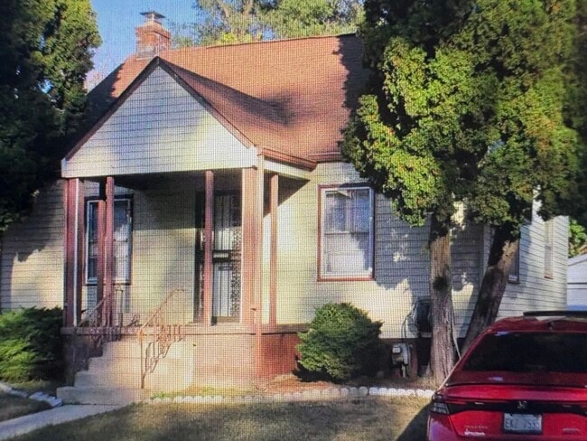 Building Photo - 68 N Edith St