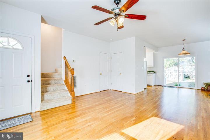 Primary Photo - 711 Stuart St