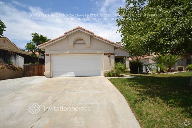 Building Photo - 40057 Daphne Dr