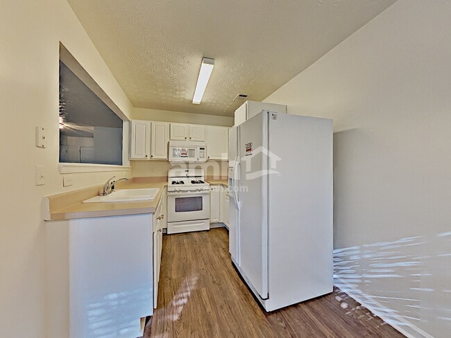 Foto del edificio - 2693 Waverly Hills Dr