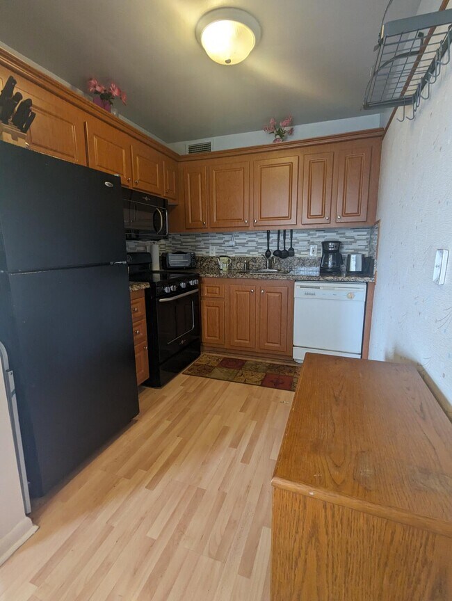 Foto del edificio - 118 Chatham E