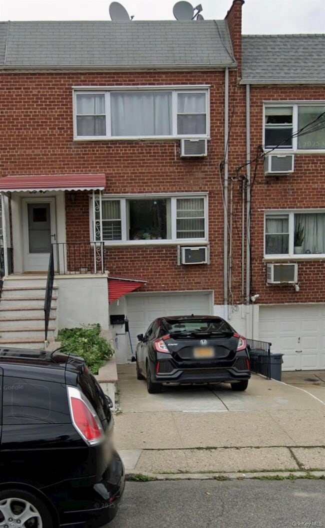 Building Photo - 85-39 75th St