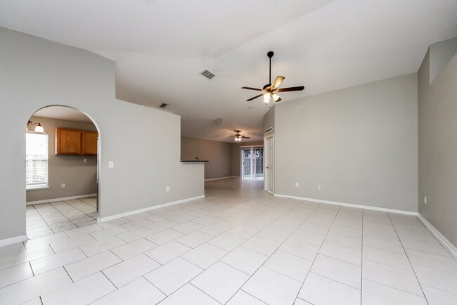Building Photo - 5070 Silver Thistle Ln