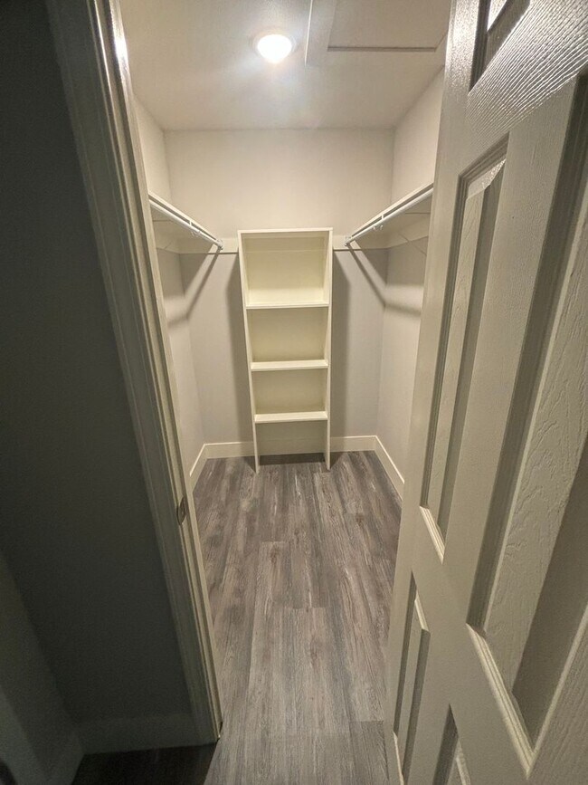 Foto del edificio - Three Bedroom/Two Bath Home