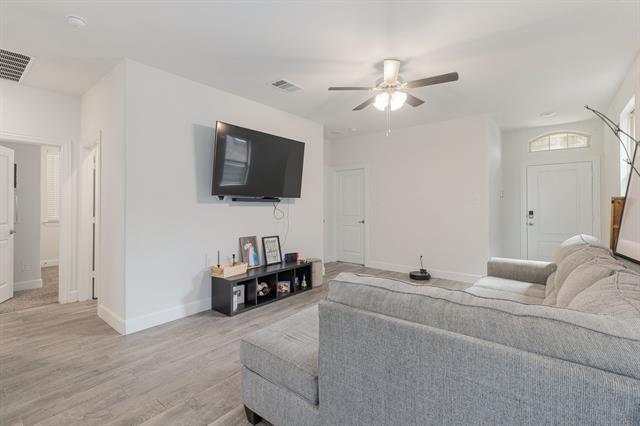 Foto del edificio - 7028 Windmill St