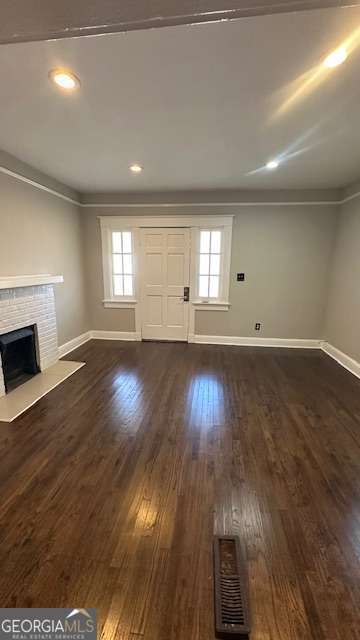 Foto del edificio - 1366 Bryan Ave