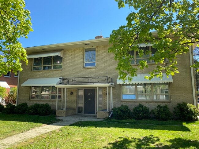 Foto del edificio - 305 N Midvale Blvd