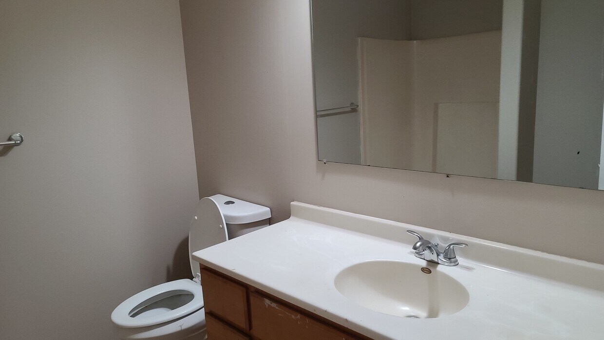 Primary Photo - 2031 Belmont Ct
