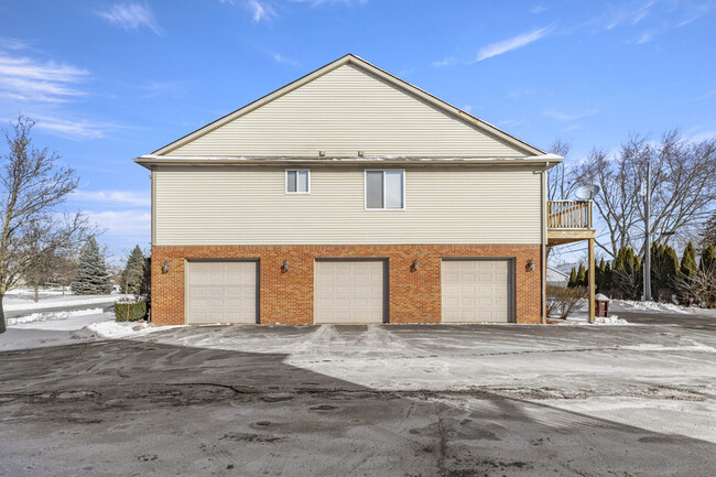 Building Photo - 13265 Turnberry